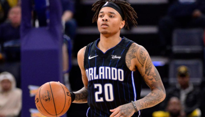 <a href=/lanqiumianfei/magic/ target=_blank class=infotextkey>魔术</a>官宣两笔签约